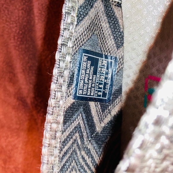 •• SOLD •• - Picture 3 of 3